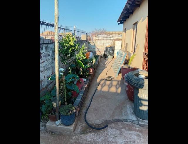3 BEDROOM HOUSE FOR SALE IN PALM RIDGE